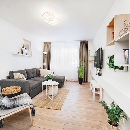 Family Stay - Calliope Apartment - By Openhouse Timisoara Ngoại thất bức ảnh