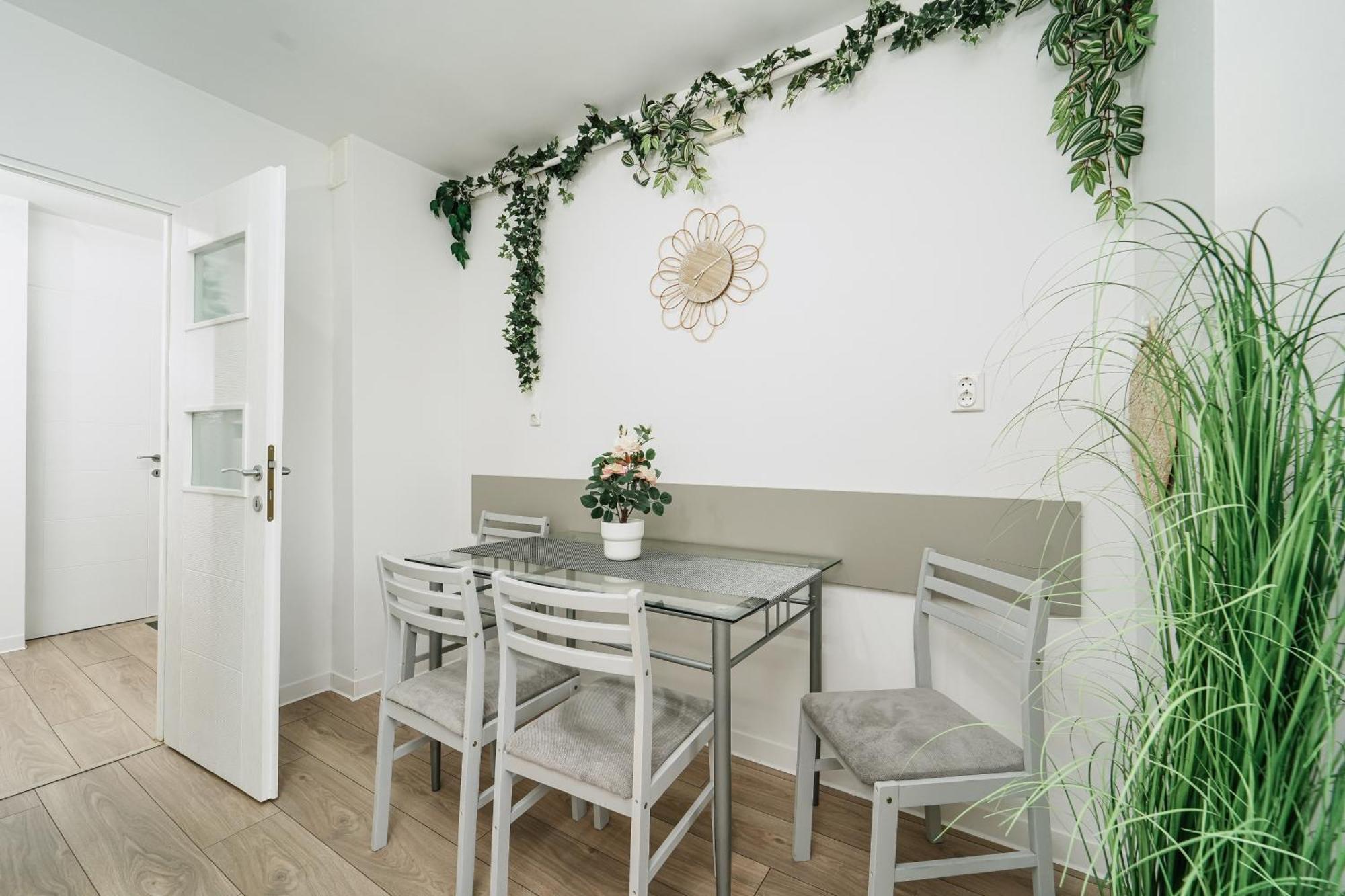 Family Stay - Calliope Apartment - By Openhouse Timisoara Ngoại thất bức ảnh