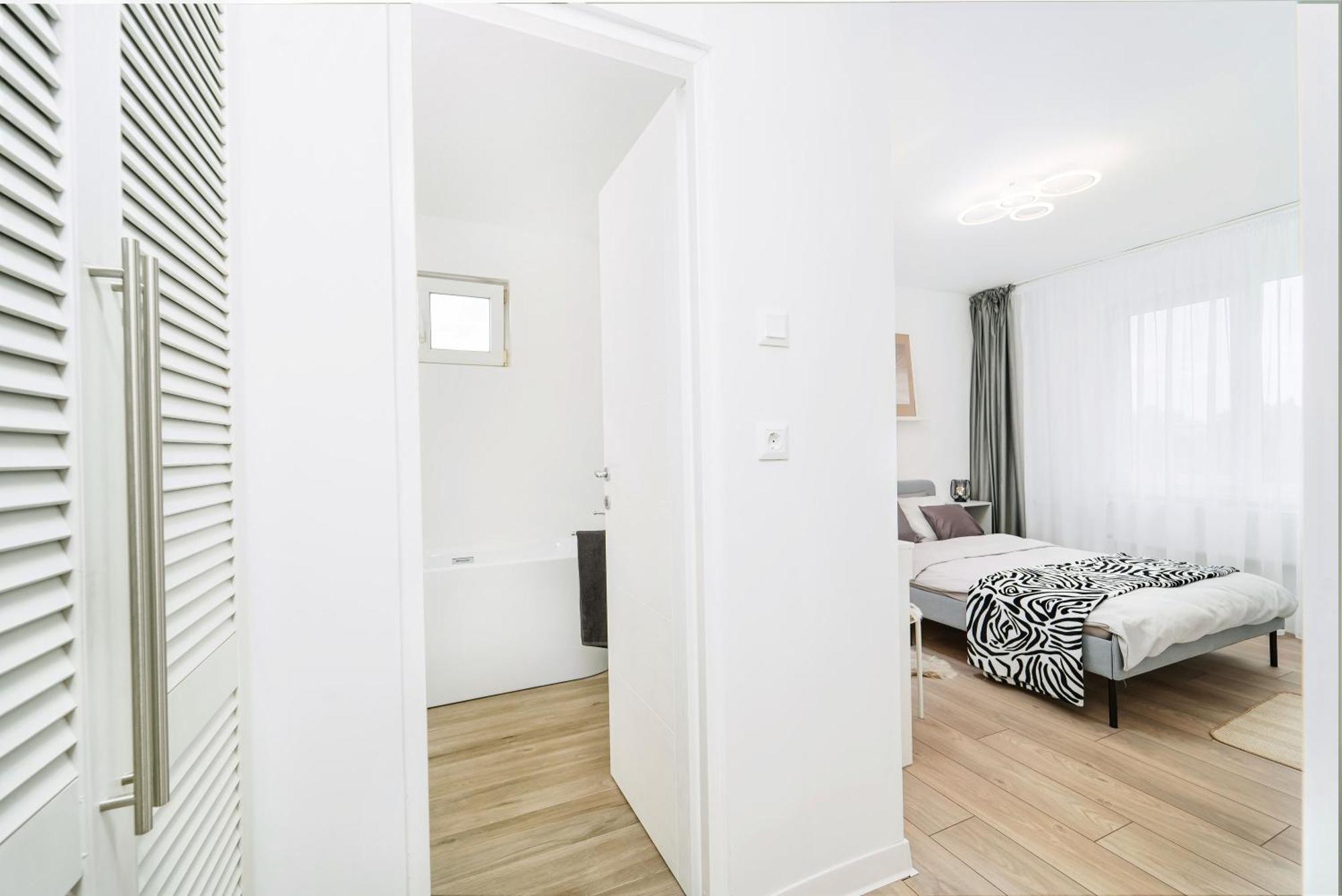 Family Stay - Calliope Apartment - By Openhouse Timisoara Ngoại thất bức ảnh